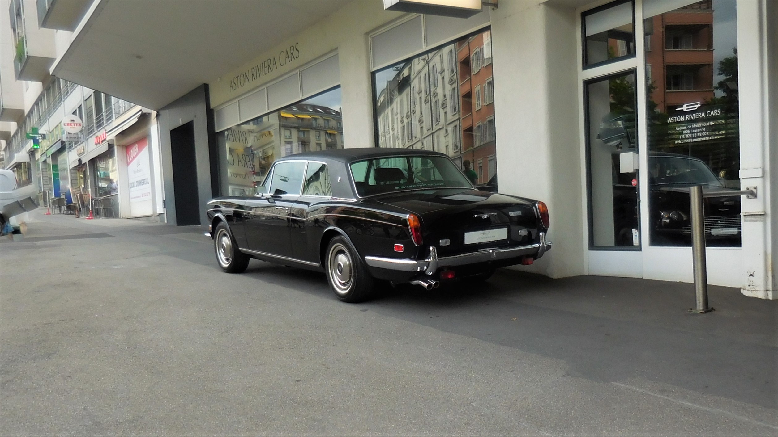 2 Rolls Royce Corniche M.Tollman